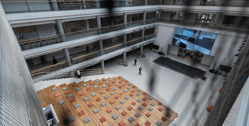 Экран на стене Школа № 220