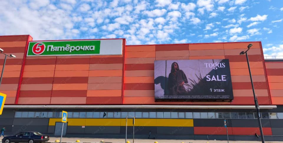 Уличный LED экран для ТЦ «Солнечный», Новый Уренгой
